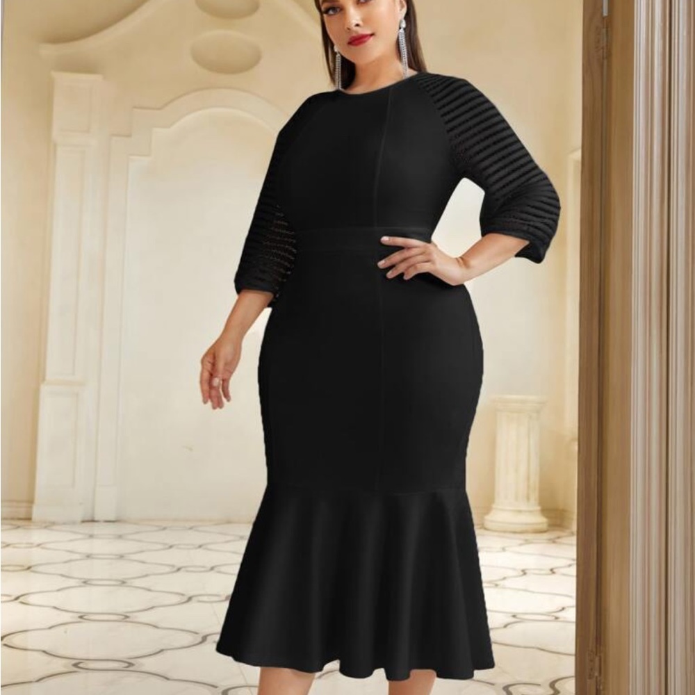 NWOT SHEIN Modely Plus Hollow Out Raglan Sleeve Mermaid Hem Dress Sz 0XL.